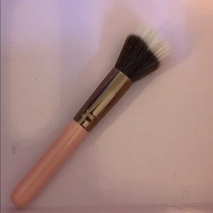 Makeup brush